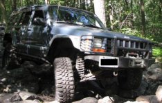 c4x4bumper3.jpg