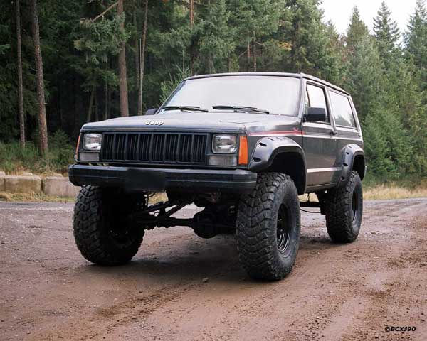 BCXJ90 - 1990 XJ Sport 6" Full Traction lift 35" Yokohama MT's
