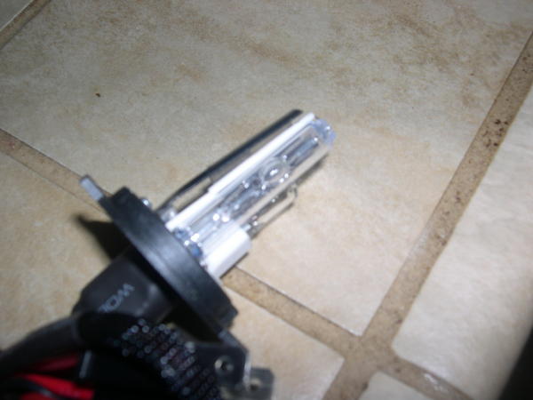 HID Smashed Bulb 003