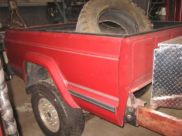 MJtrailer lower panel