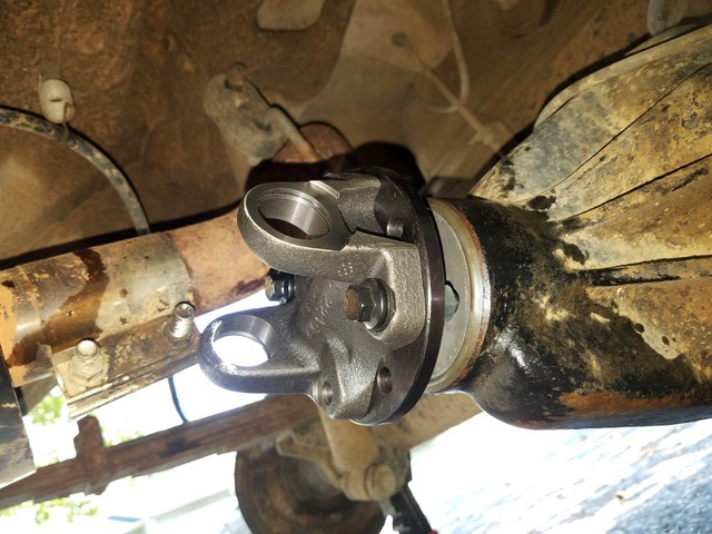 Rear_D44_Flange_Installed.sized.jpg