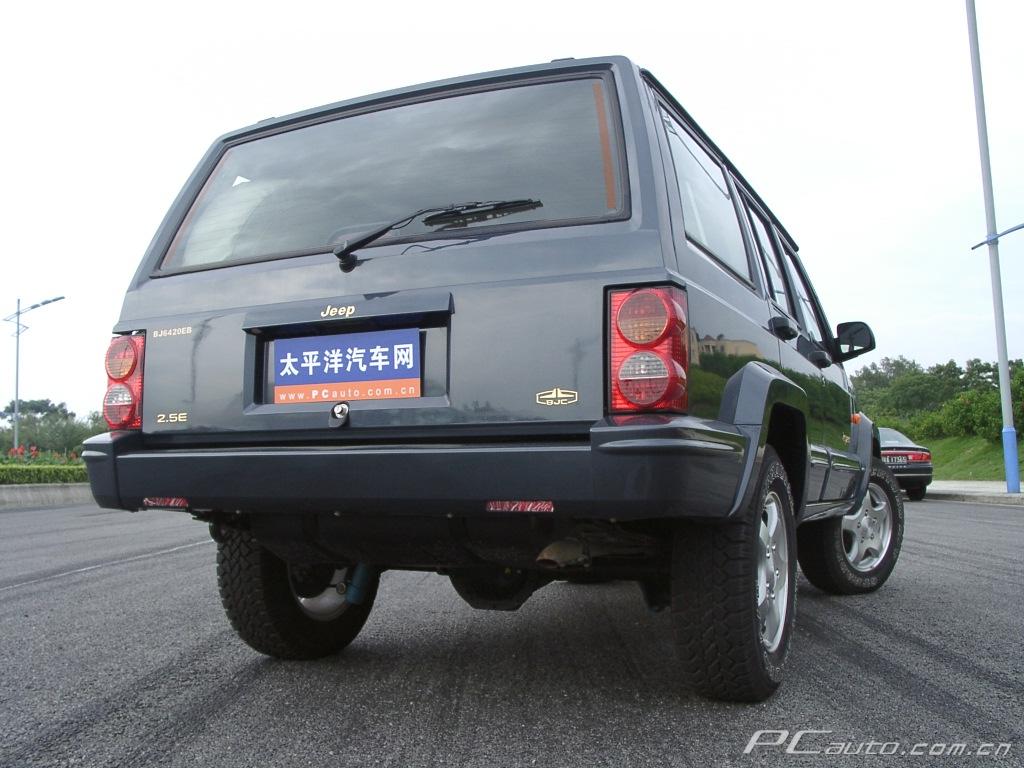 Jeep2500_33.jpg