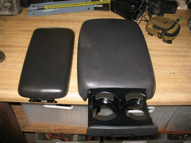 ZJ_Armrest_Comparison.sized.jpg