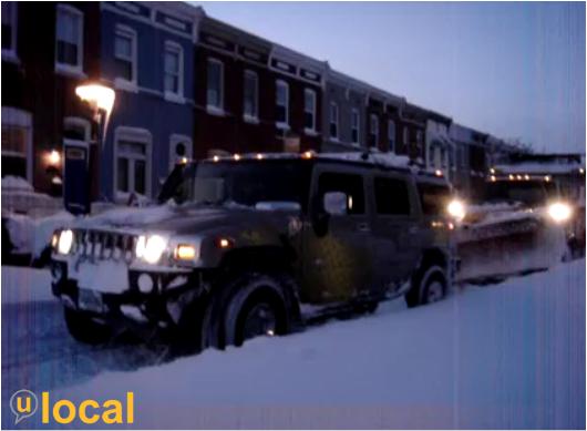 Hummer-H2-digging-out-snow-plow.jpg