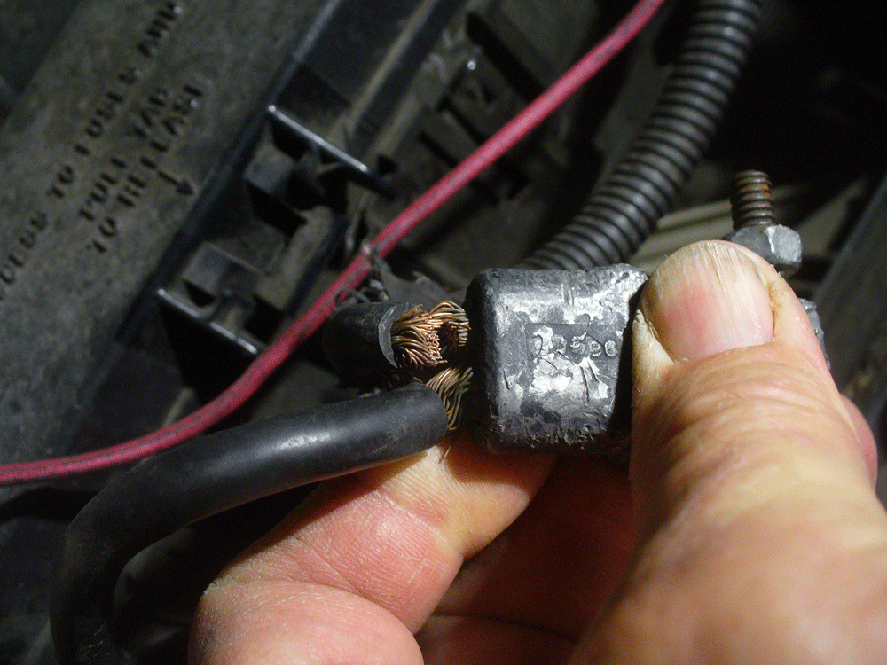 VarmintMobileBatteryTerminals1OPT.gif