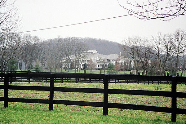 alan_jacksons_house_winter.jpg