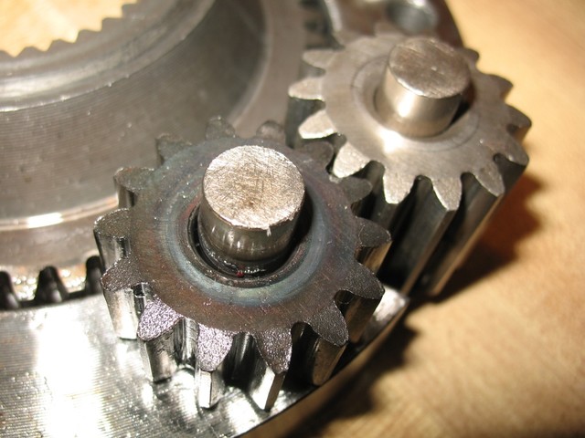 XJ_Diff_Blue_Pinion_Gear.sized.jpg