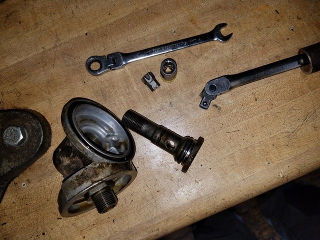 Oil_Filter_Adapter_Removed.sized.jpg