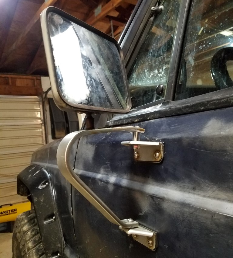 Tow_Mirror_Hardware.jpg