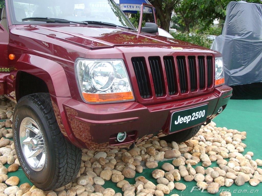 Jeep2500_52.jpg
