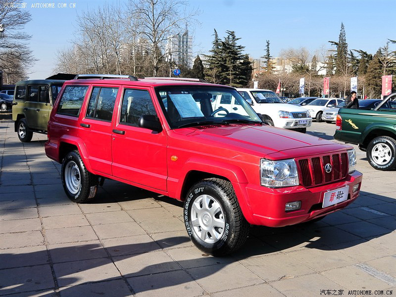 S12_BAW_30.jpg