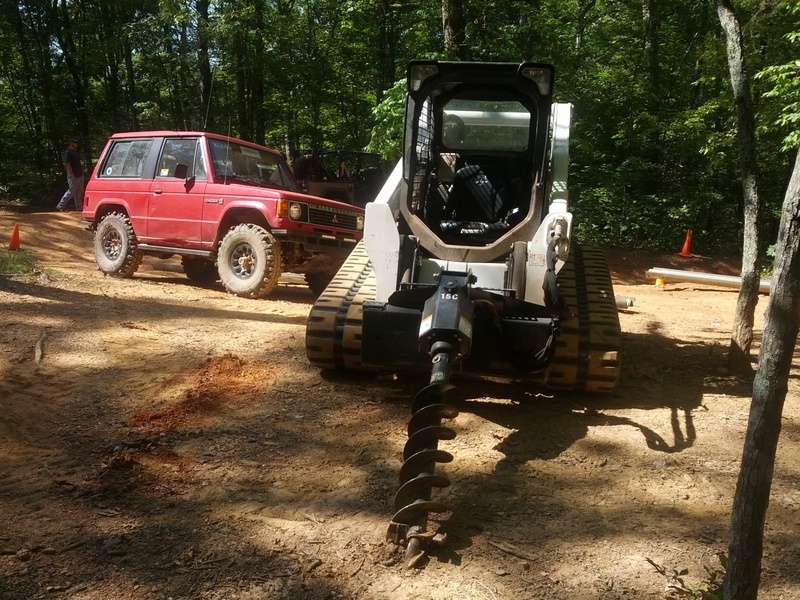 bobcatandraider.jpg