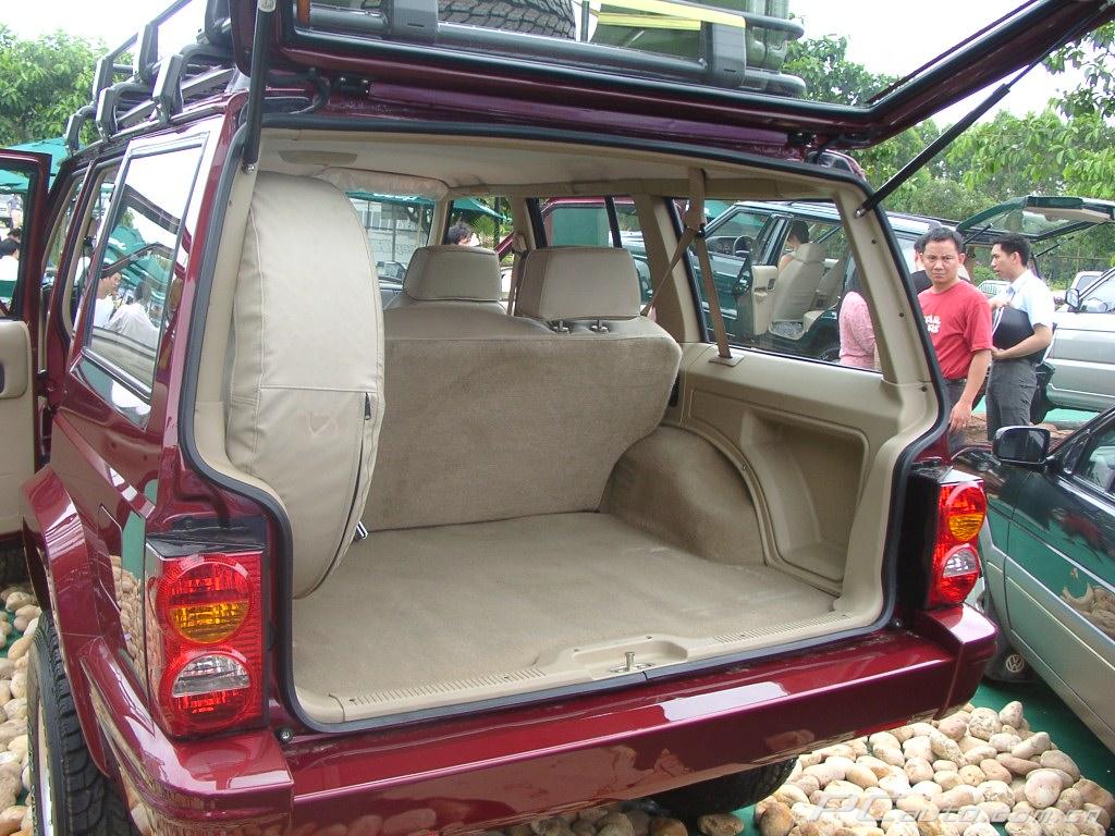 Jeep2500_17.jpg
