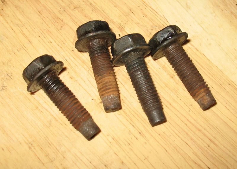 Rear_Shock_Bolts.jpg