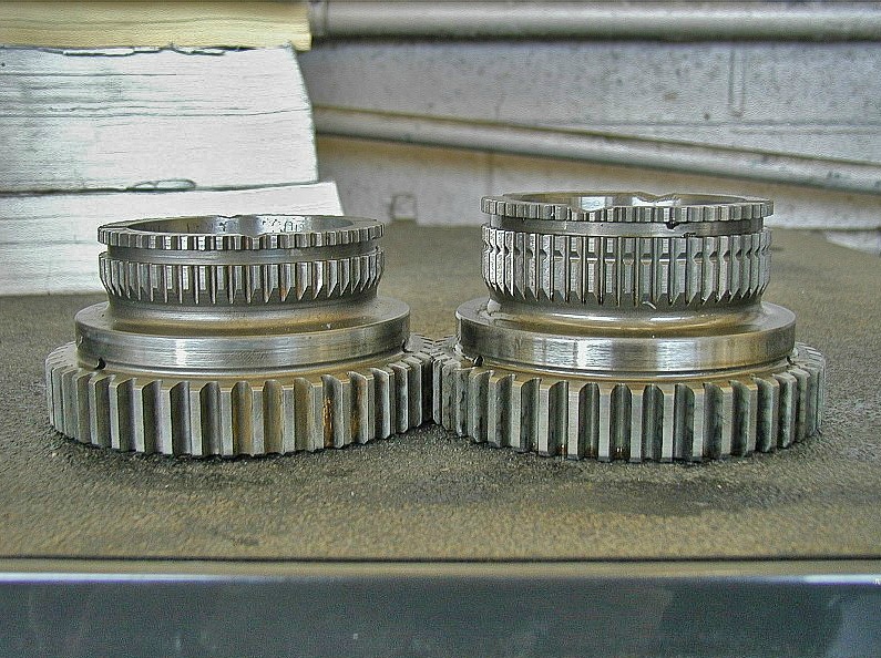 np242_j_vs_hd_diff_collar.jpg