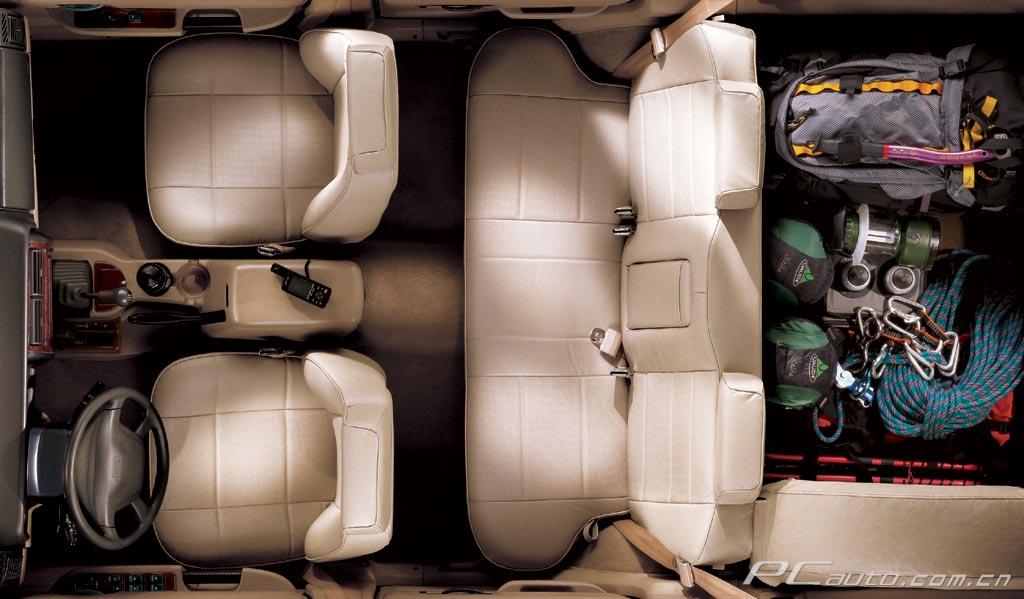 bjbenz_jeep2500_n028.JPG