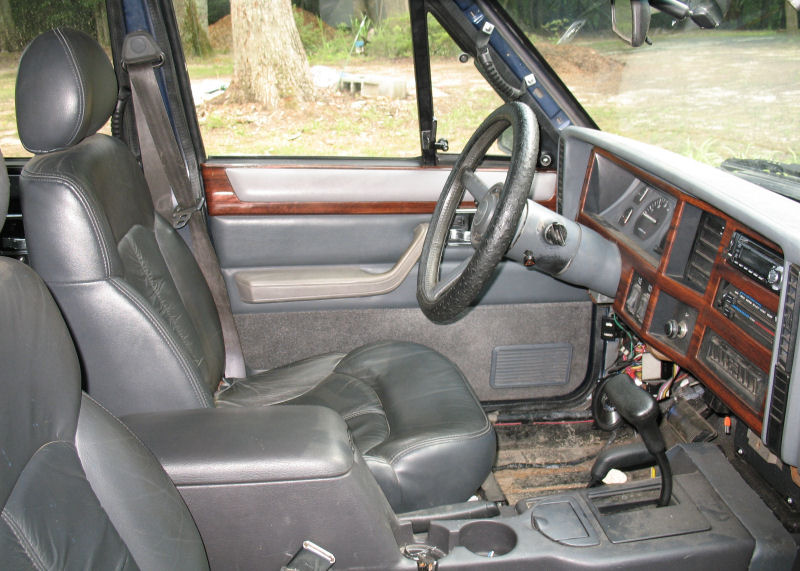 Limited_Country_Interior_1.jpg